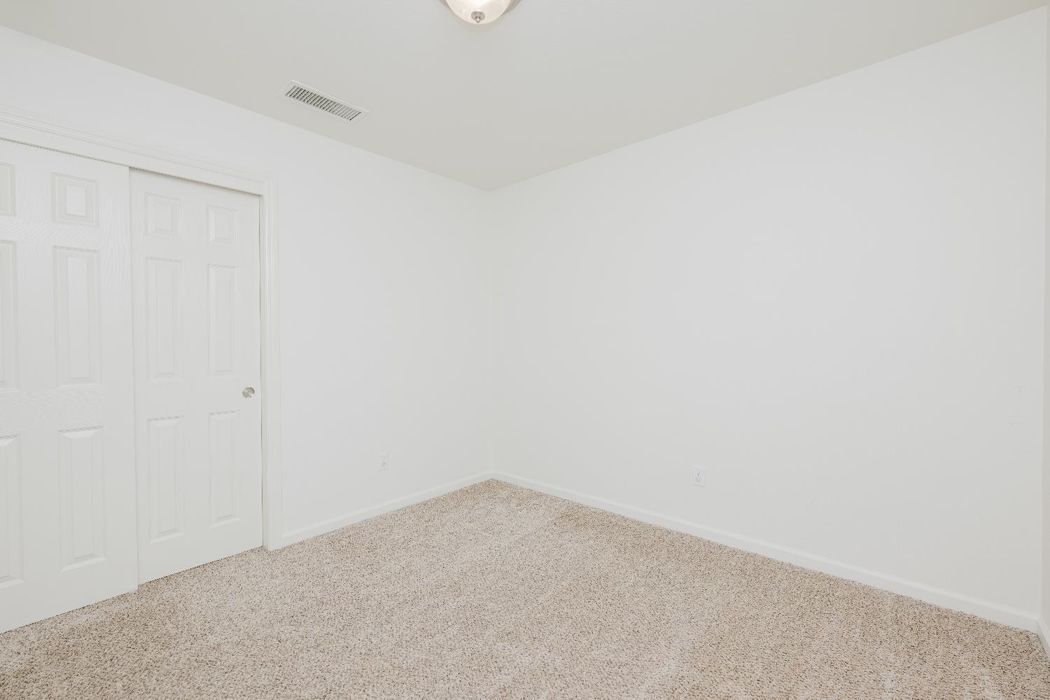 3762 Savant Ln, Clovis, CA 93619