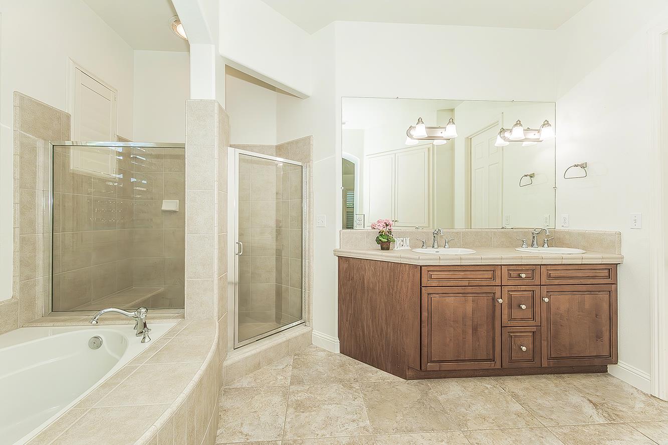 3725 Everglade Ave, Clovis, CA 93619