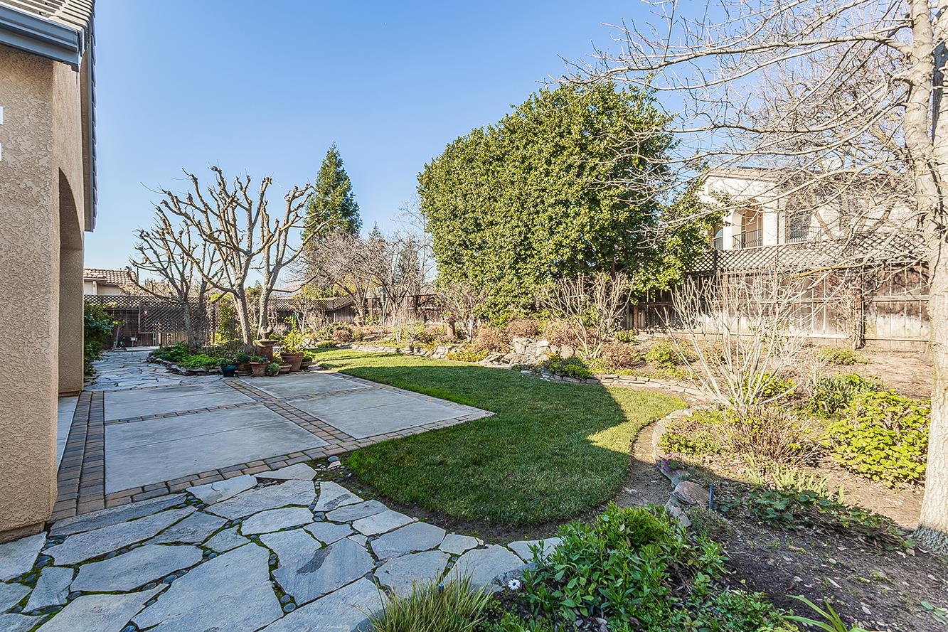 3725 Everglade Ave, Clovis, CA 93619