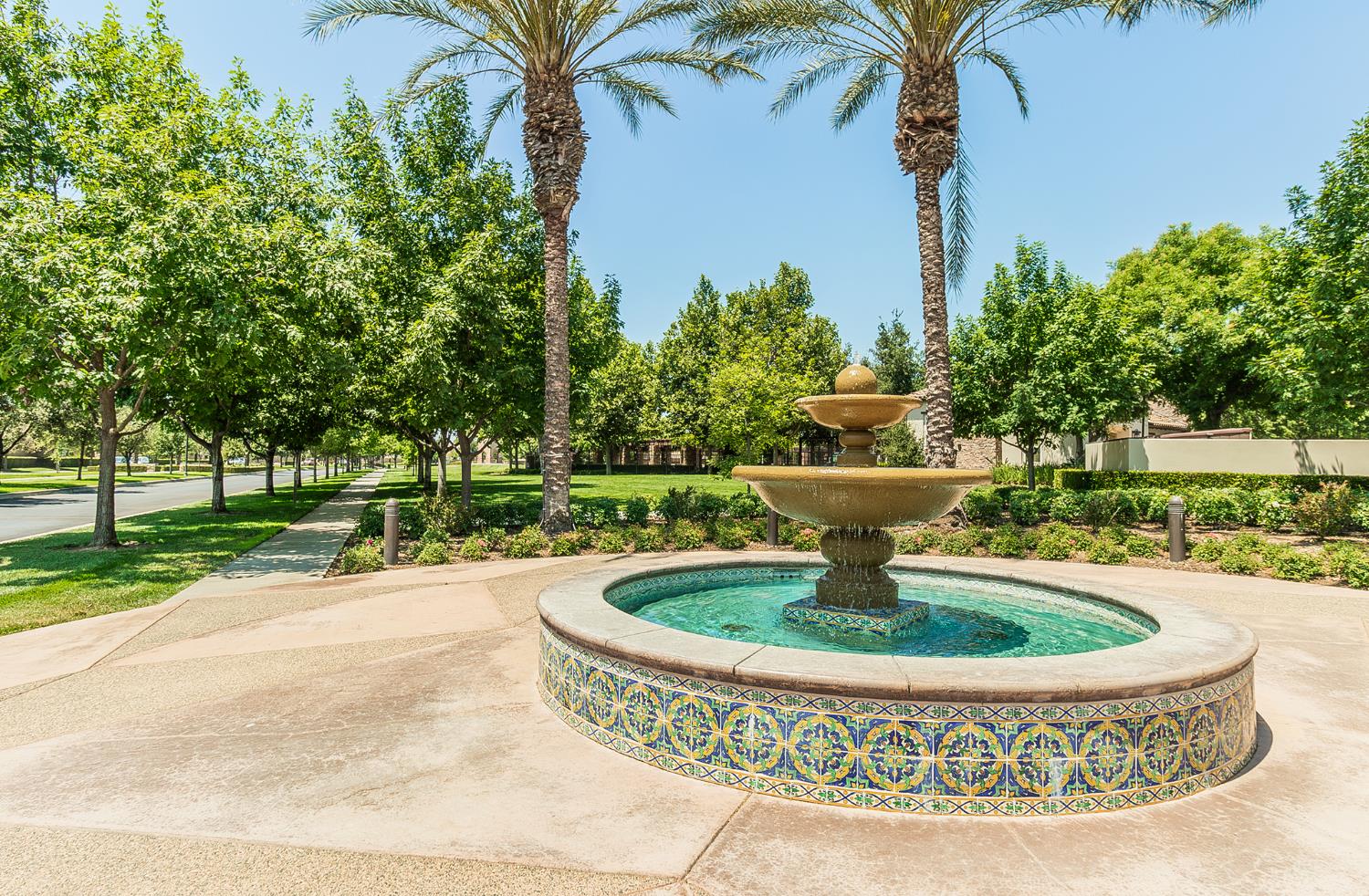 3725 Everglade Ave, Clovis, CA 93619