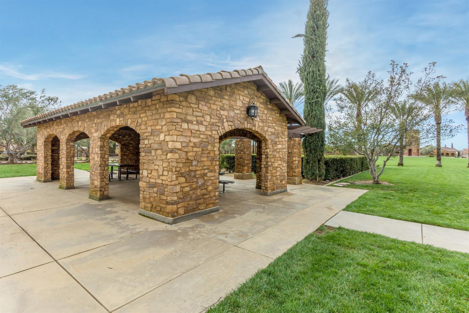 3725 Everglade Ave, Clovis, CA 93619