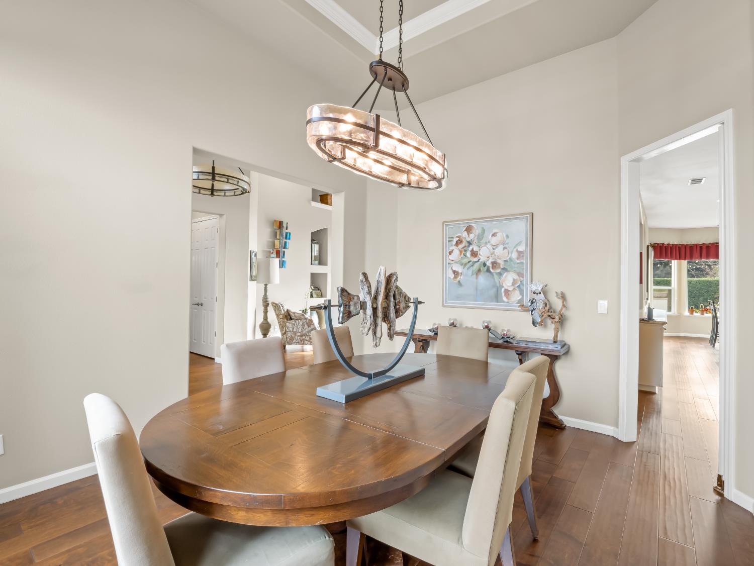 156 Richmond Ave, Clovis, CA 93619