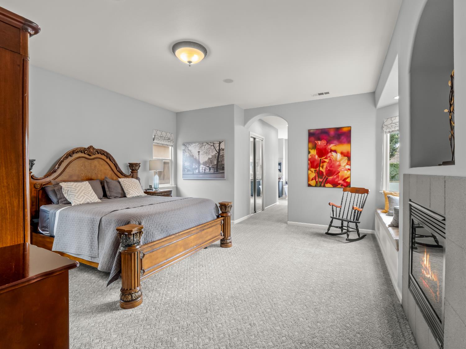 156 Richmond Ave, Clovis, CA 93619