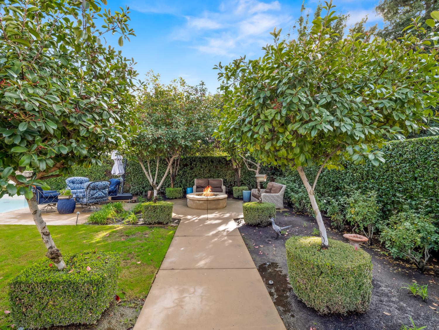 156 Richmond Ave, Clovis, CA 93619