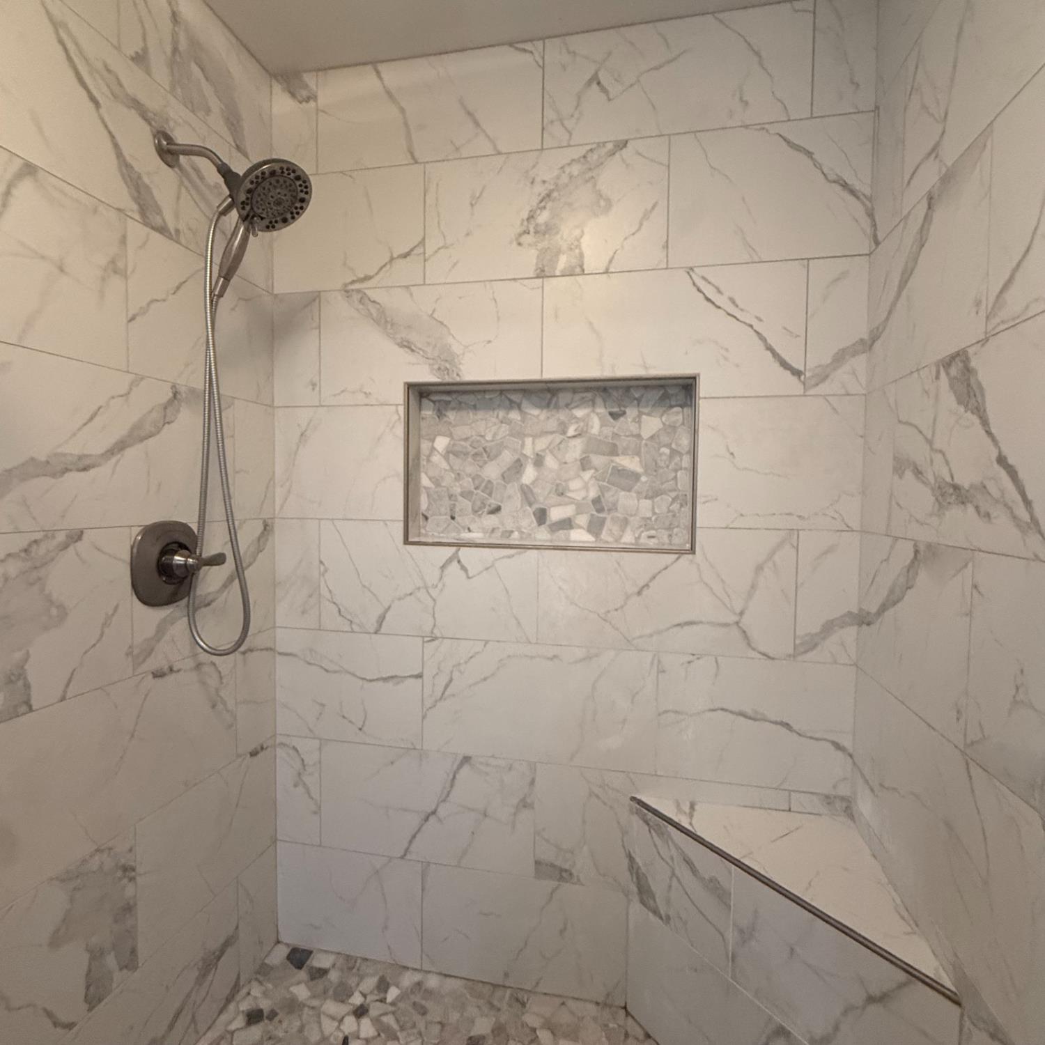 1338 E Castlecrest Ave, Visalia, CA 93292