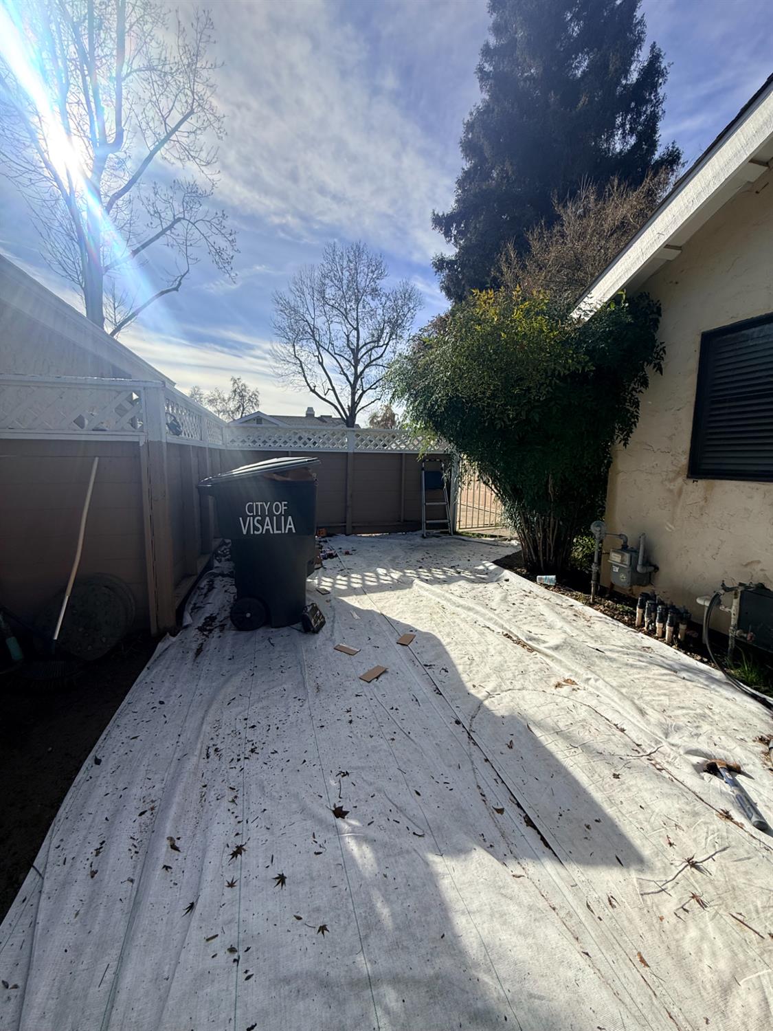 1338 E Castlecrest Ave, Visalia, CA 93292