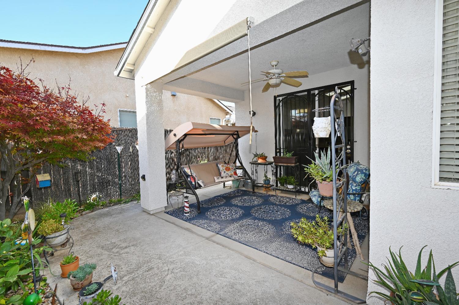 5553 N Plum Ln, Fresno, CA 93711