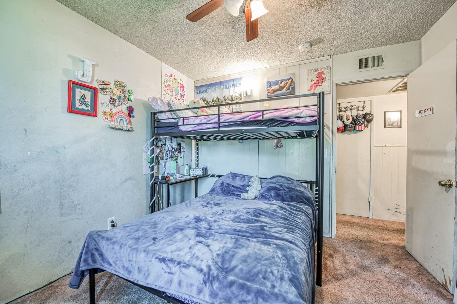 2984 Homsy Ave, Clovis, CA 93612