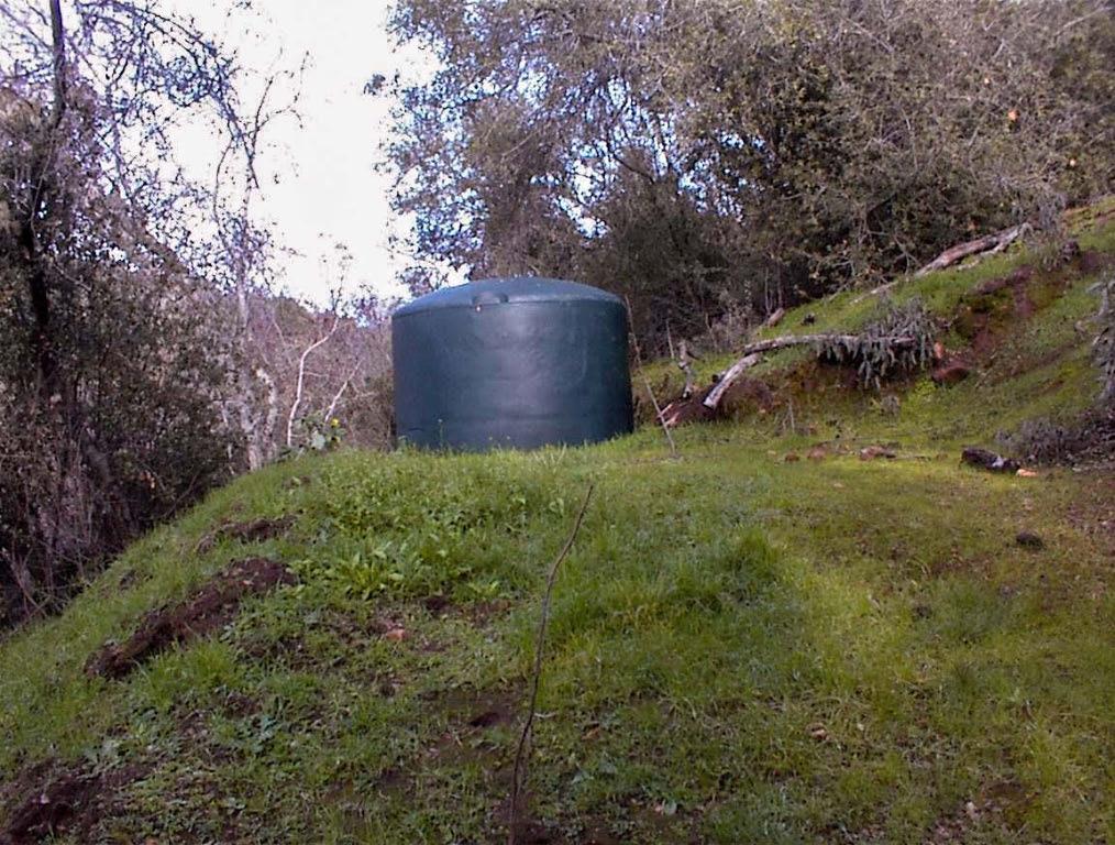 697 Chuckwagon Rd, Yokuts Valley, CA 93675