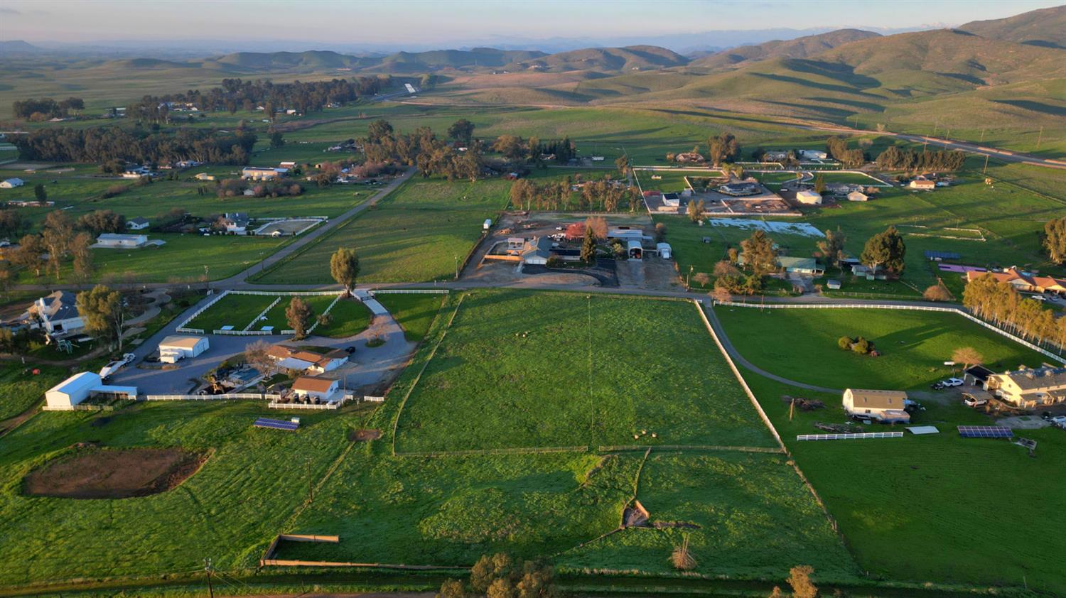 6323 E Appaloosa Ave, Clovis, CA 93636