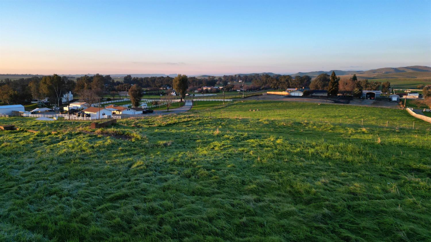 6323 E Appaloosa Ave, Clovis, CA 93636