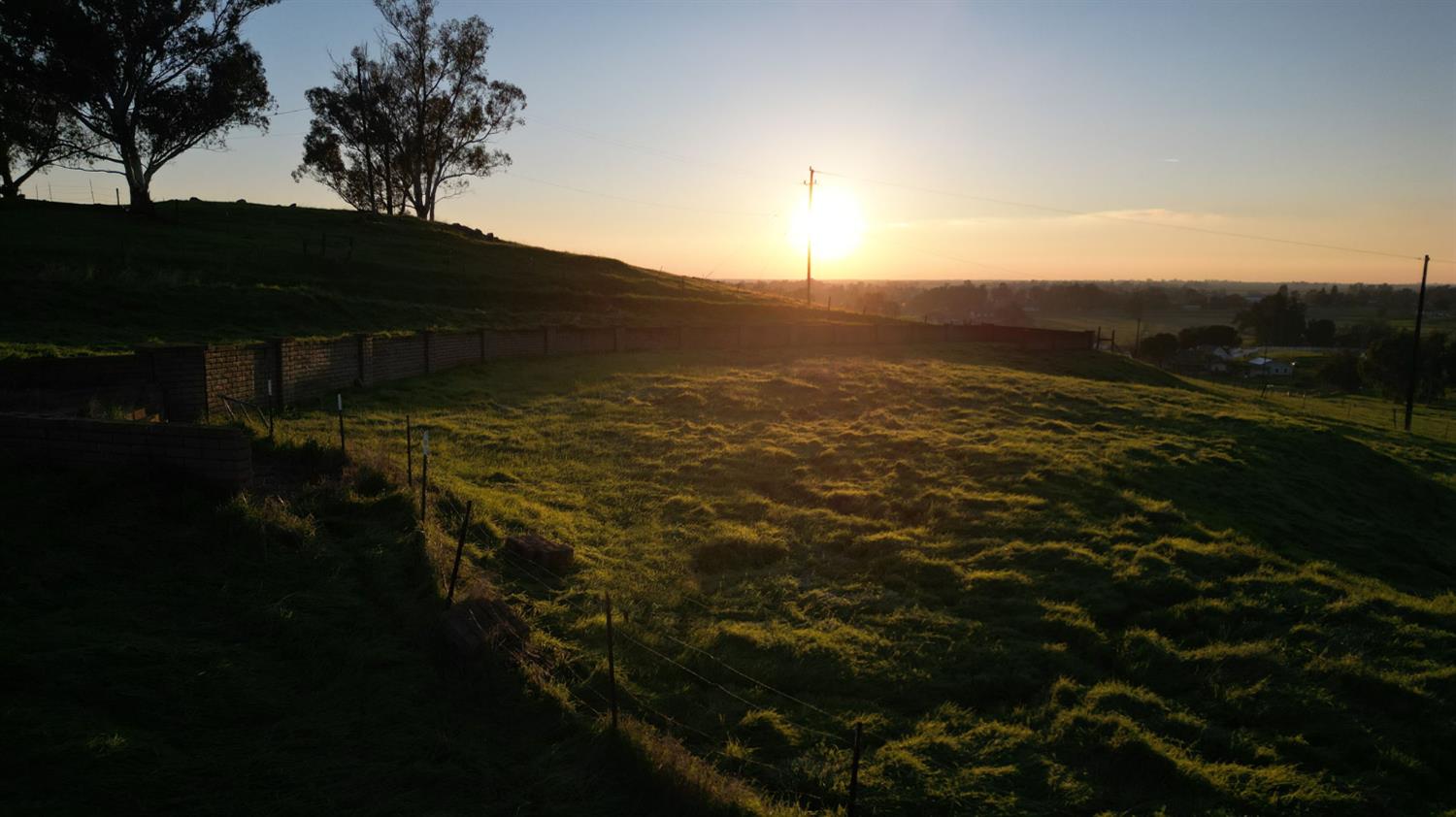 6323 E Appaloosa Ave, Clovis, CA 93636