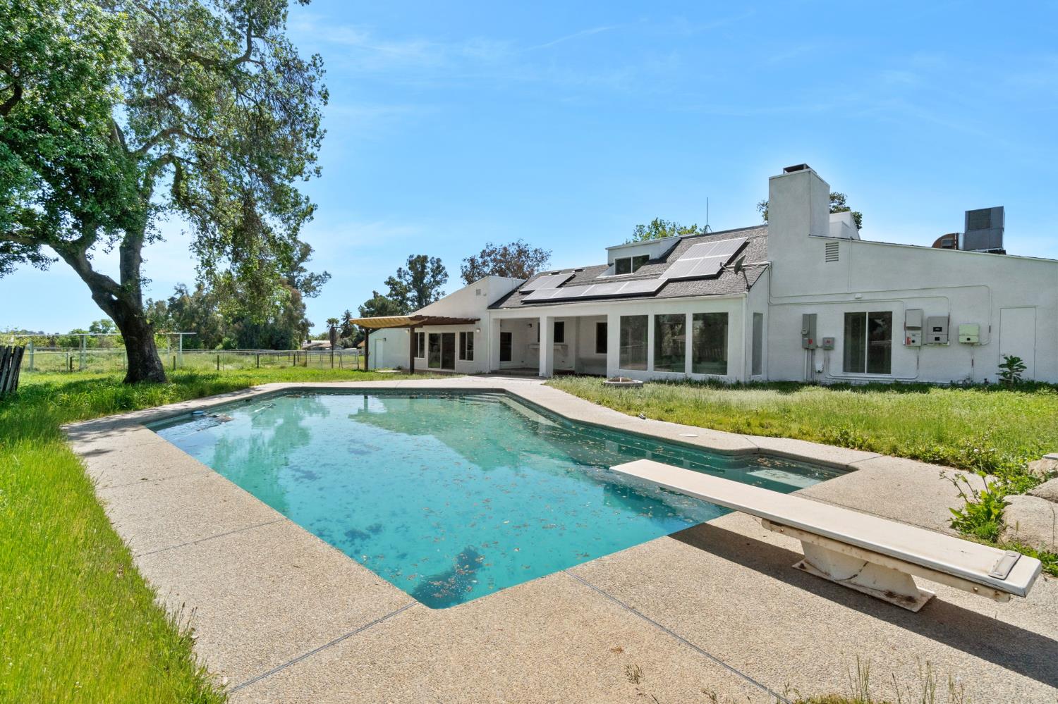 8356 Chamise, Clovis, CA 93619