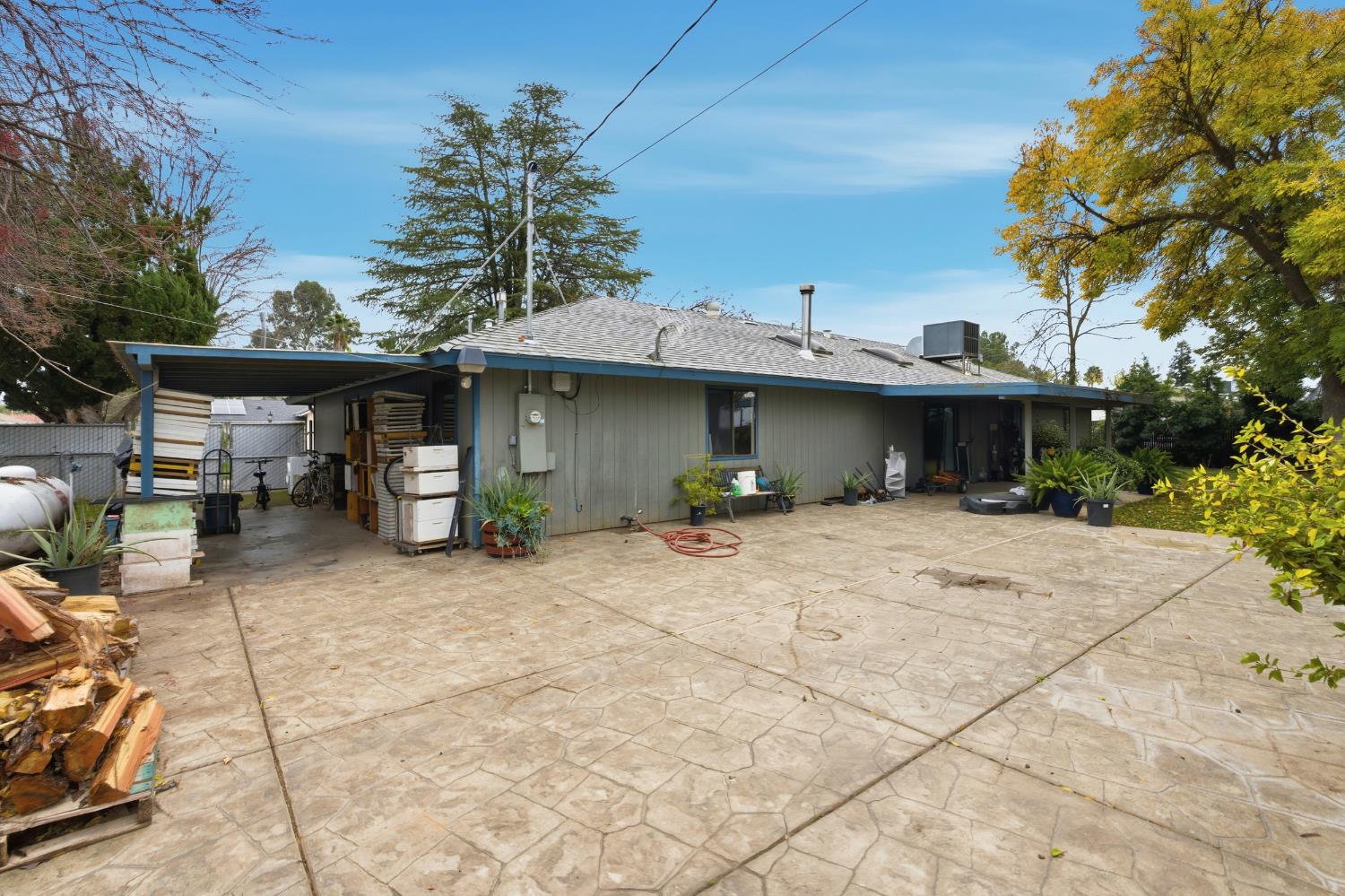 12126 Topper Rd, Madera, CA 93636