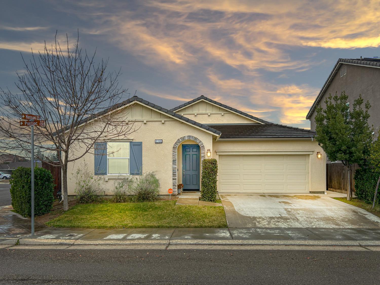 2709 Pontiac Ave, Clovis, CA 93611