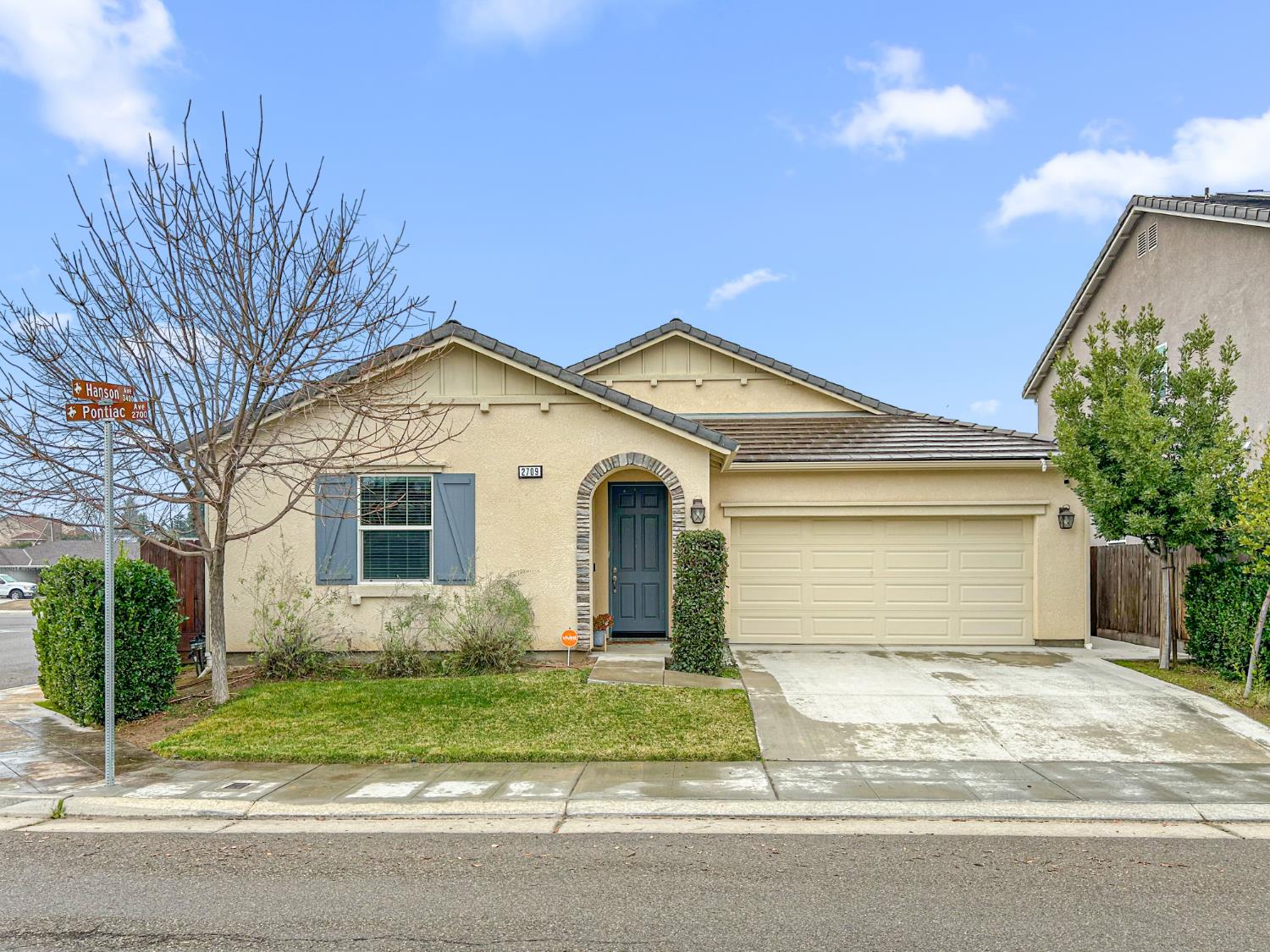 2709 Pontiac Ave, Clovis, CA 93611
