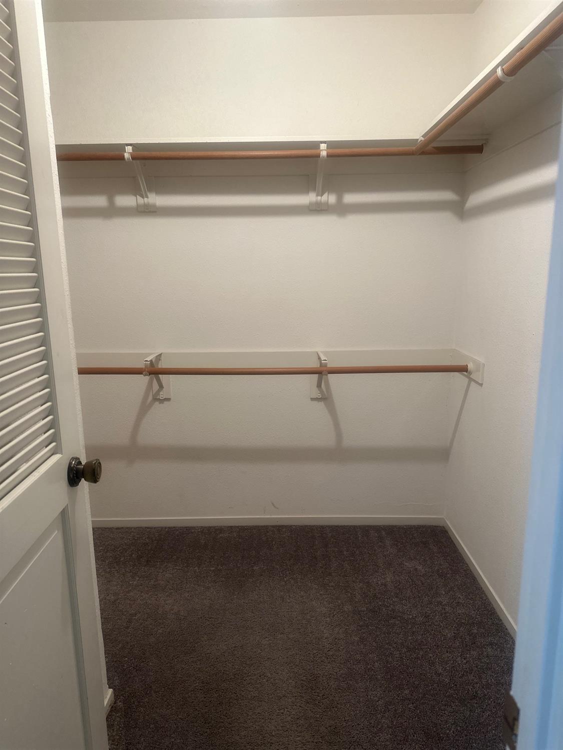 256 W Durian Ave, Coalinga, CA 93210