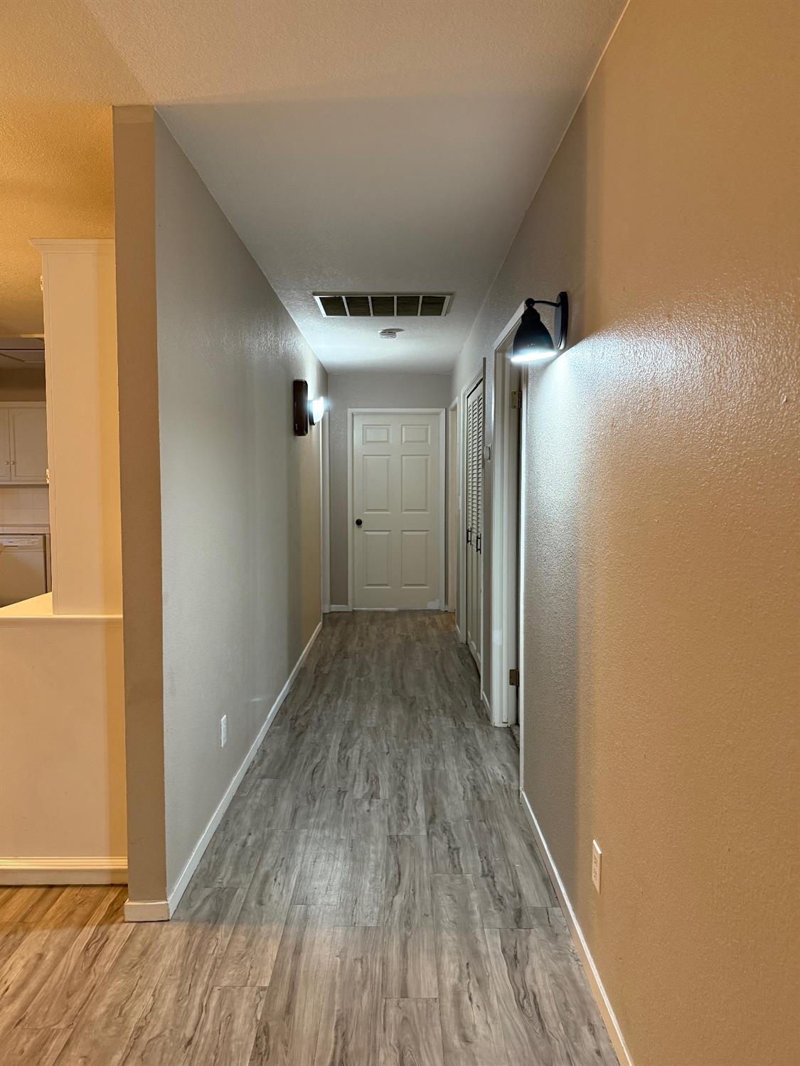 256 W Durian Ave, Coalinga, CA 93210