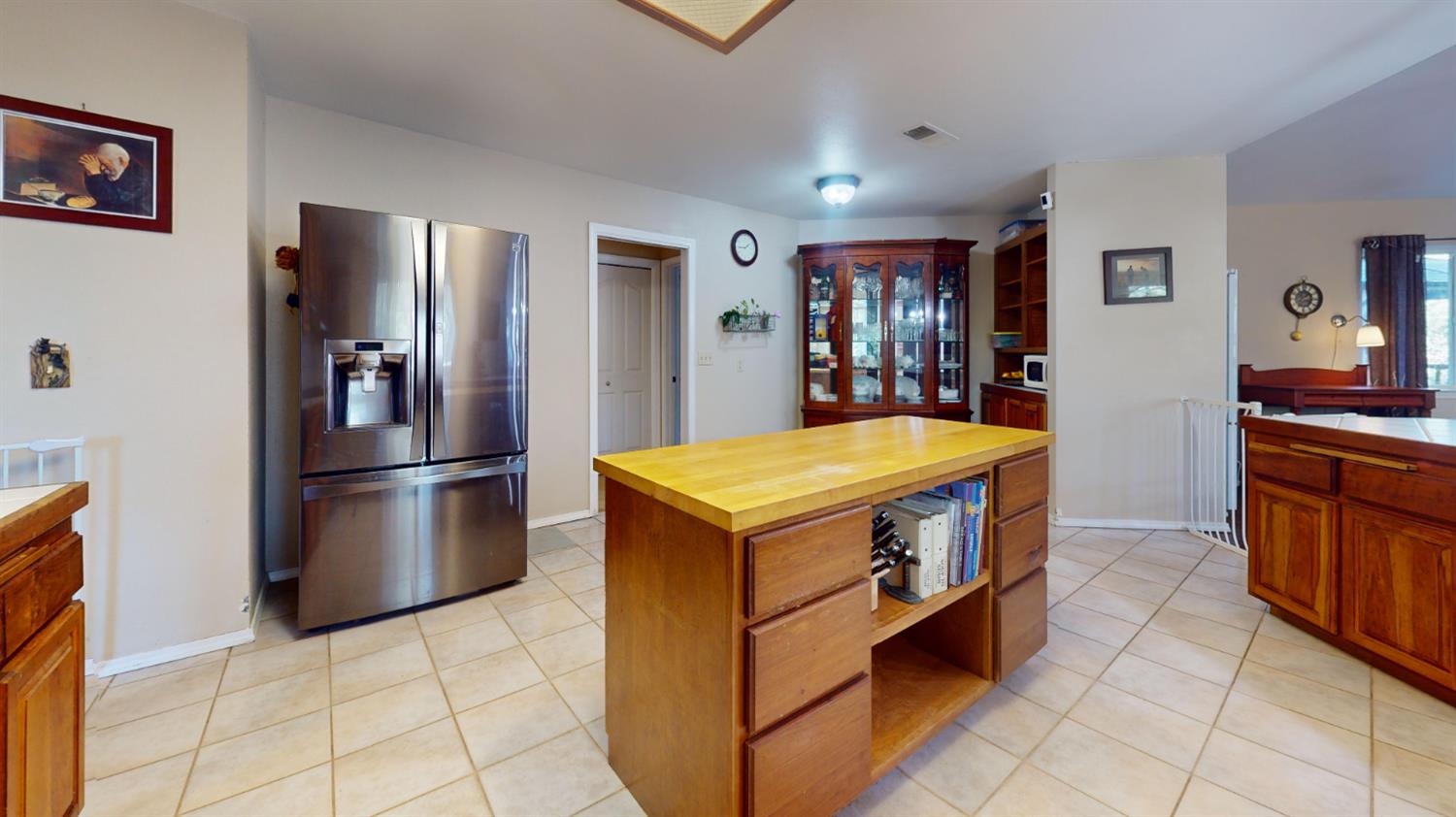 56261 Manzanita Lake Dr, North Fork, CA 93643