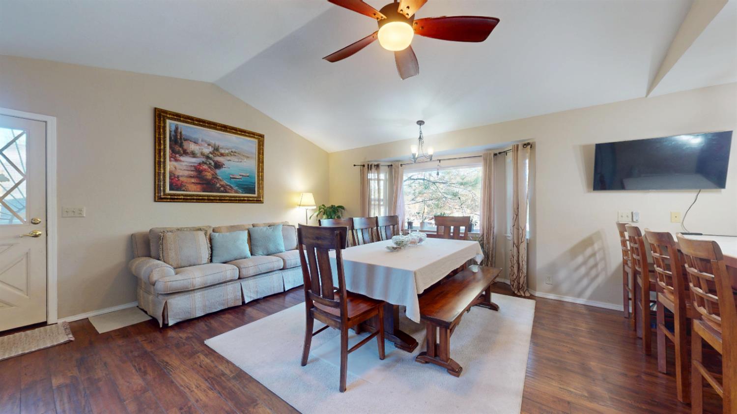 56261 Manzanita Lake Dr, North Fork, CA 93643