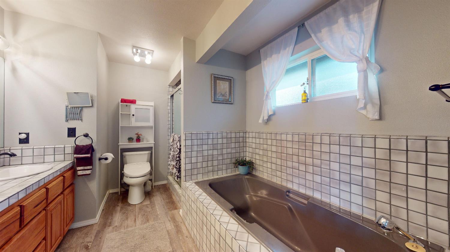 56261 Manzanita Lake Dr, North Fork, CA 93643