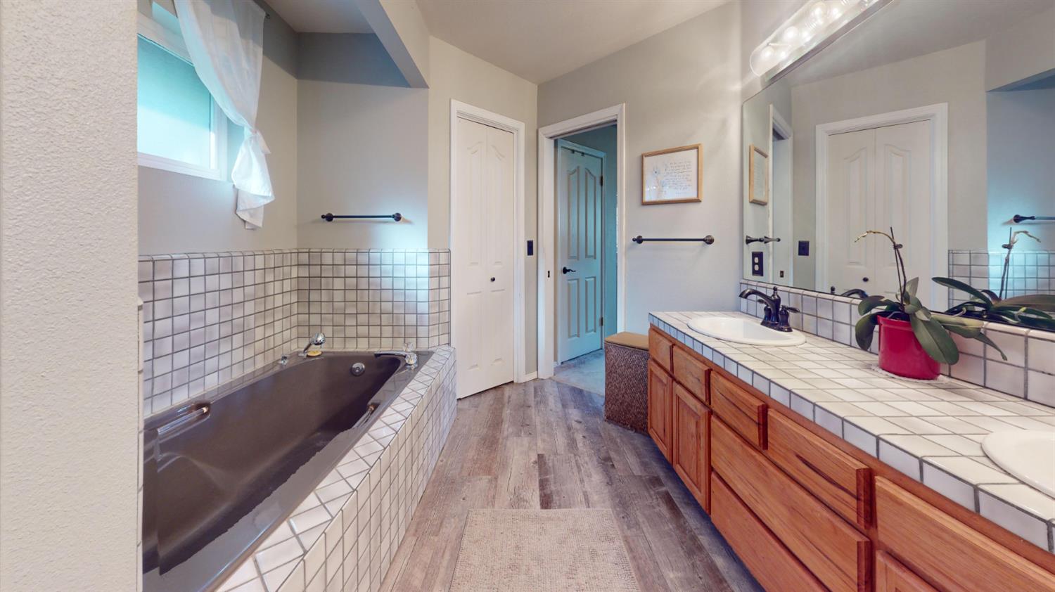 56261 Manzanita Lake Dr, North Fork, CA 93643