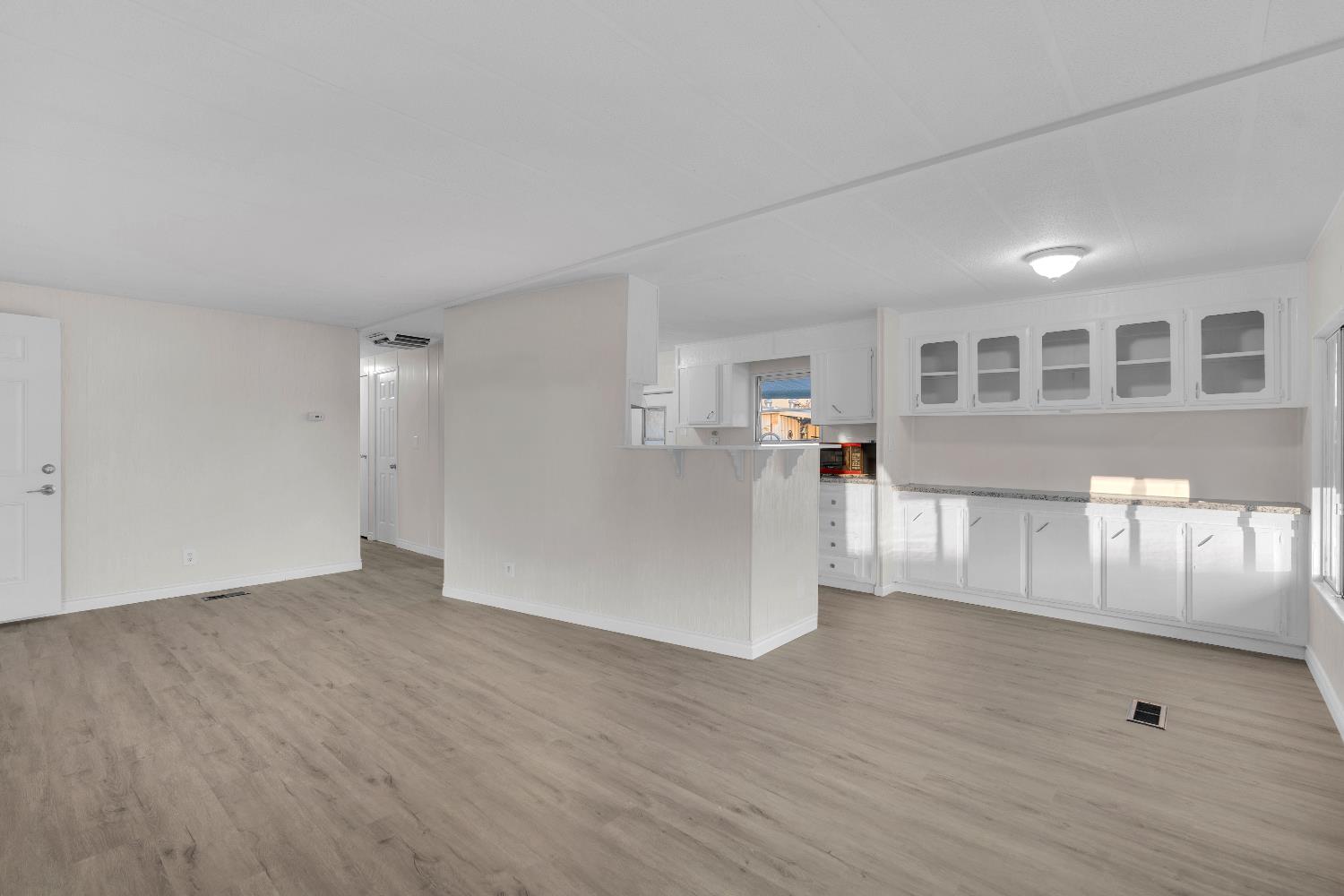 105 W Herndon Ave #112, Pinedale, CA 93650