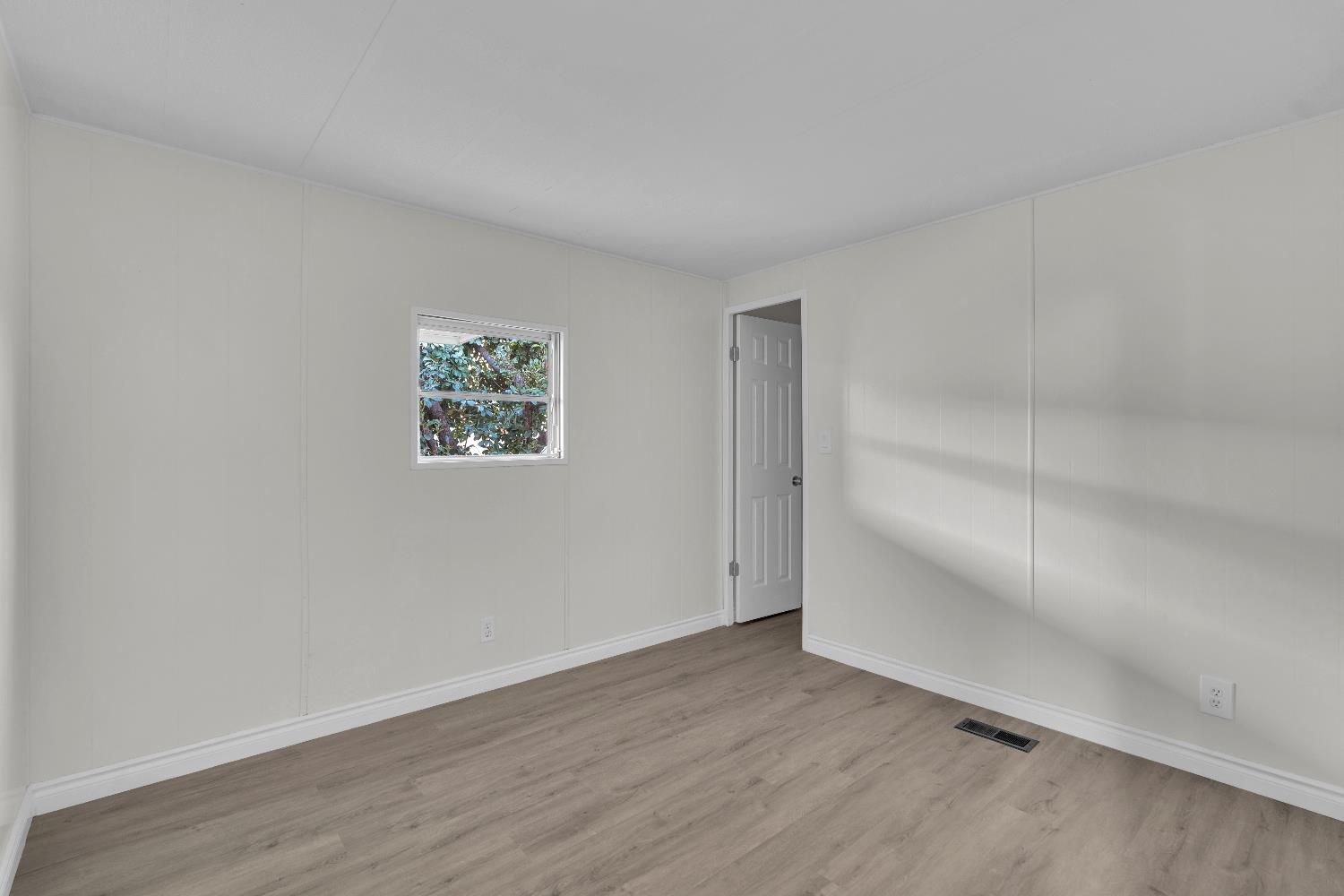 105 W Herndon Ave #112, Pinedale, CA 93650