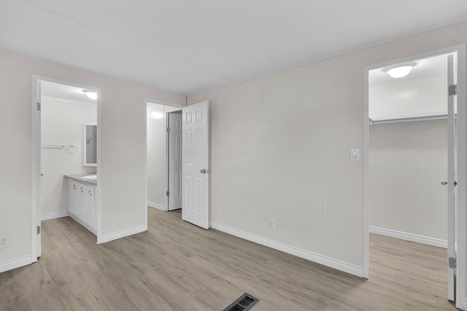 105 W Herndon Ave #112, Pinedale, CA 93650