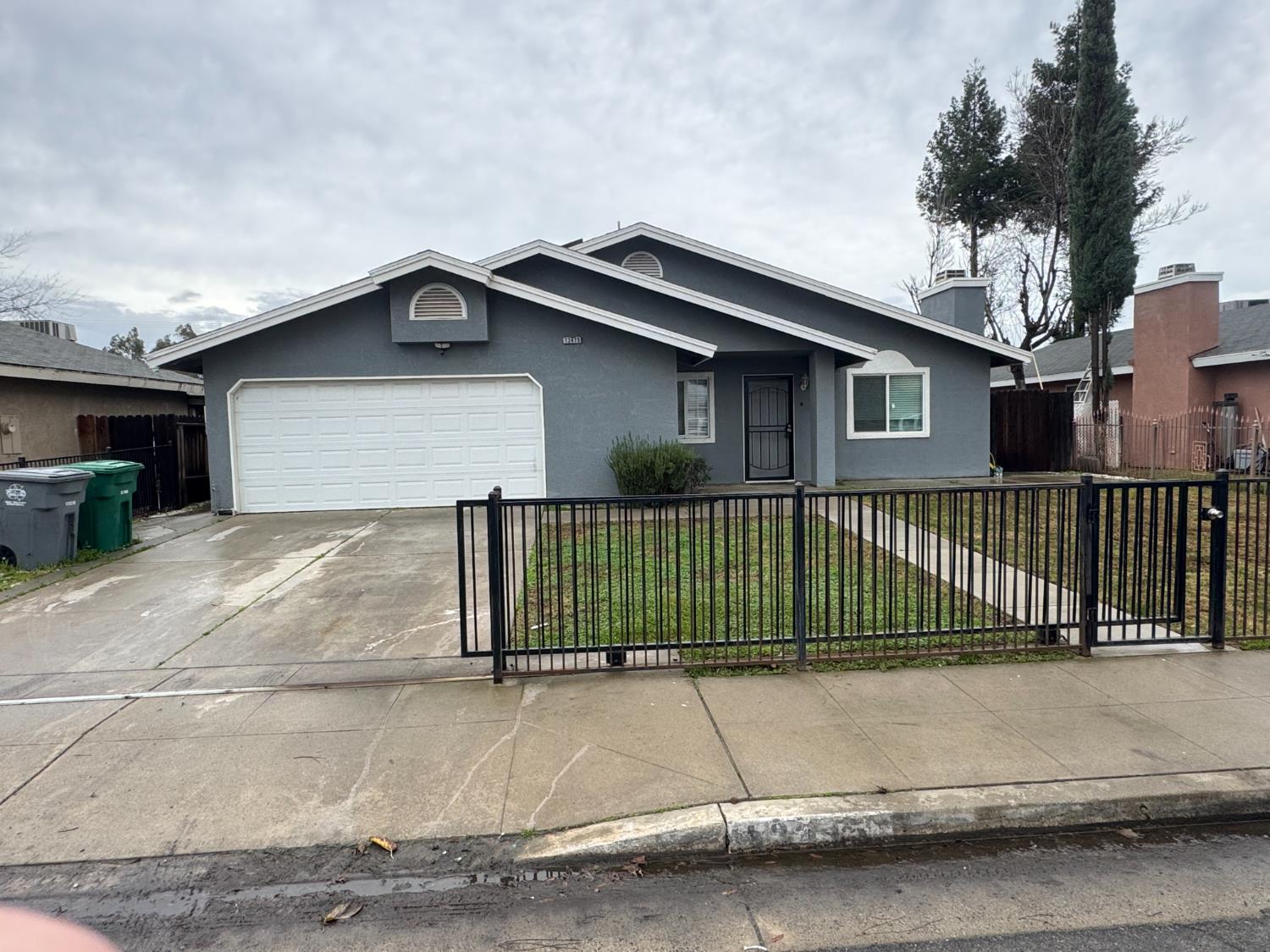 13415 S Vanderburgh St, Caruthers, CA 93609