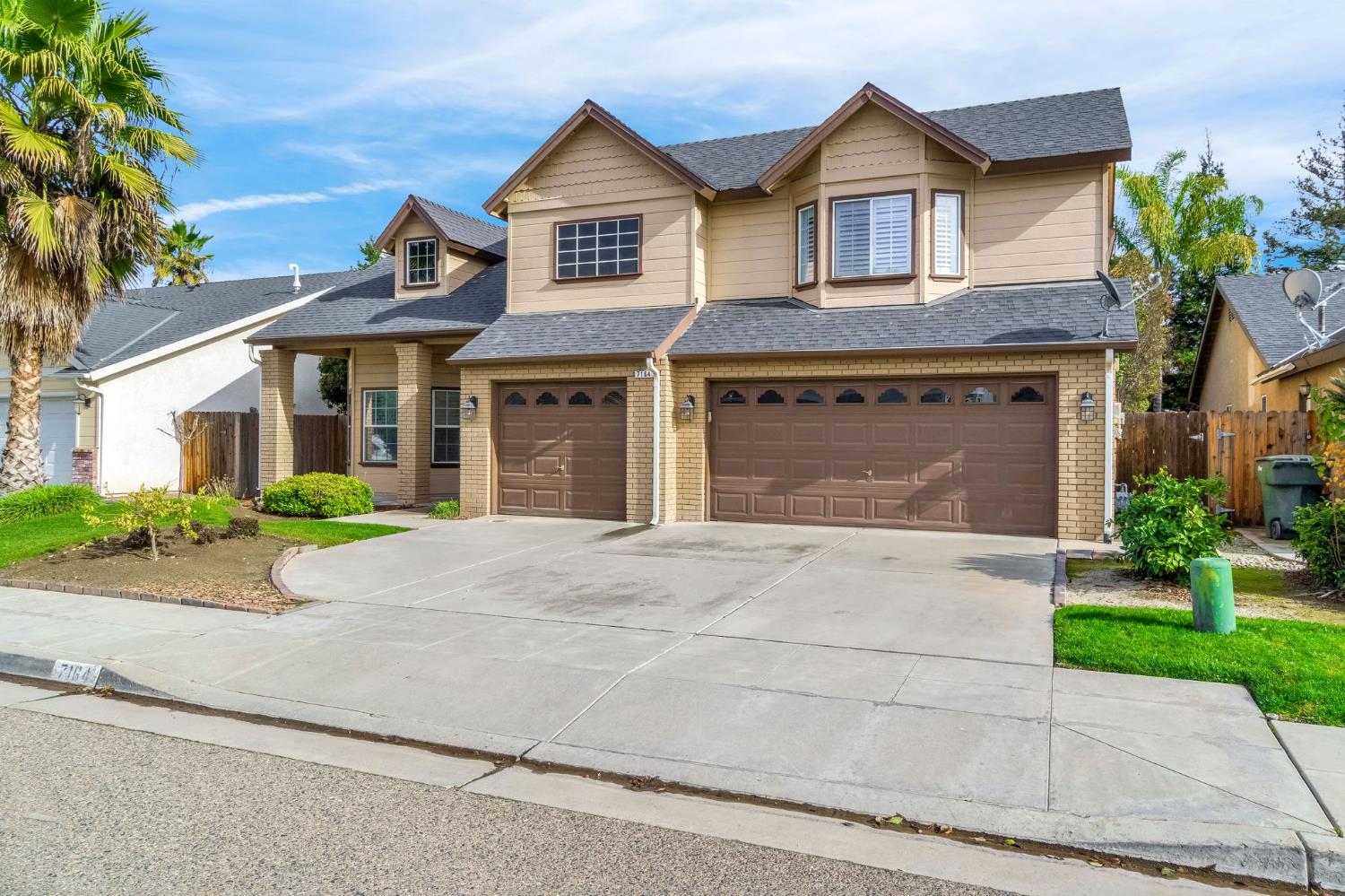 7164 N Mitre Ave, Fresno, CA 93722