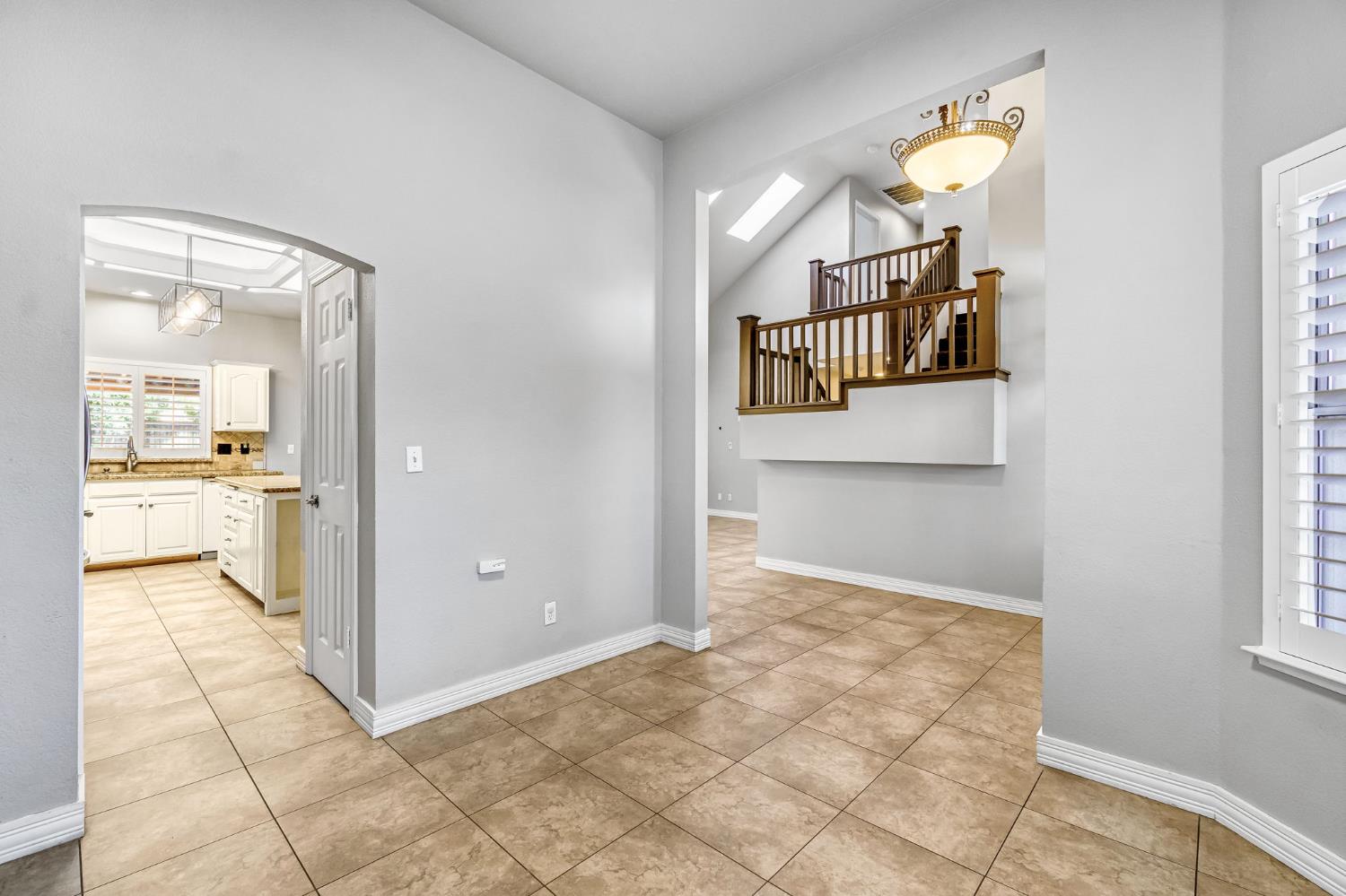 7164 N Mitre Ave, Fresno, CA 93722