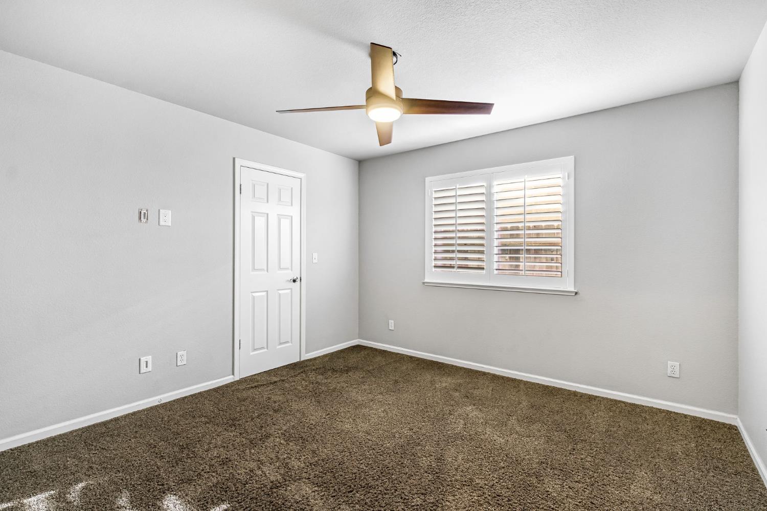 7164 N Mitre Ave, Fresno, CA 93722