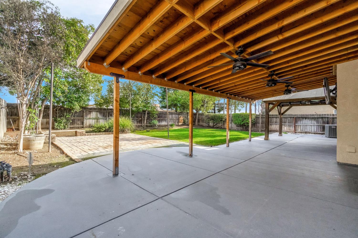 7164 N Mitre Ave, Fresno, CA 93722