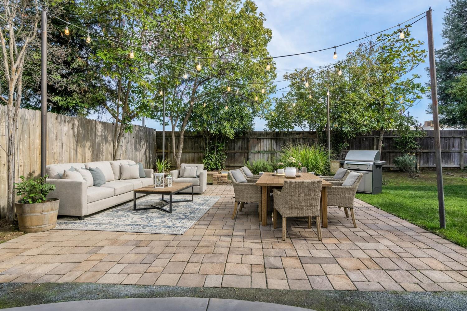 7164 N Mitre Ave, Fresno, CA 93722