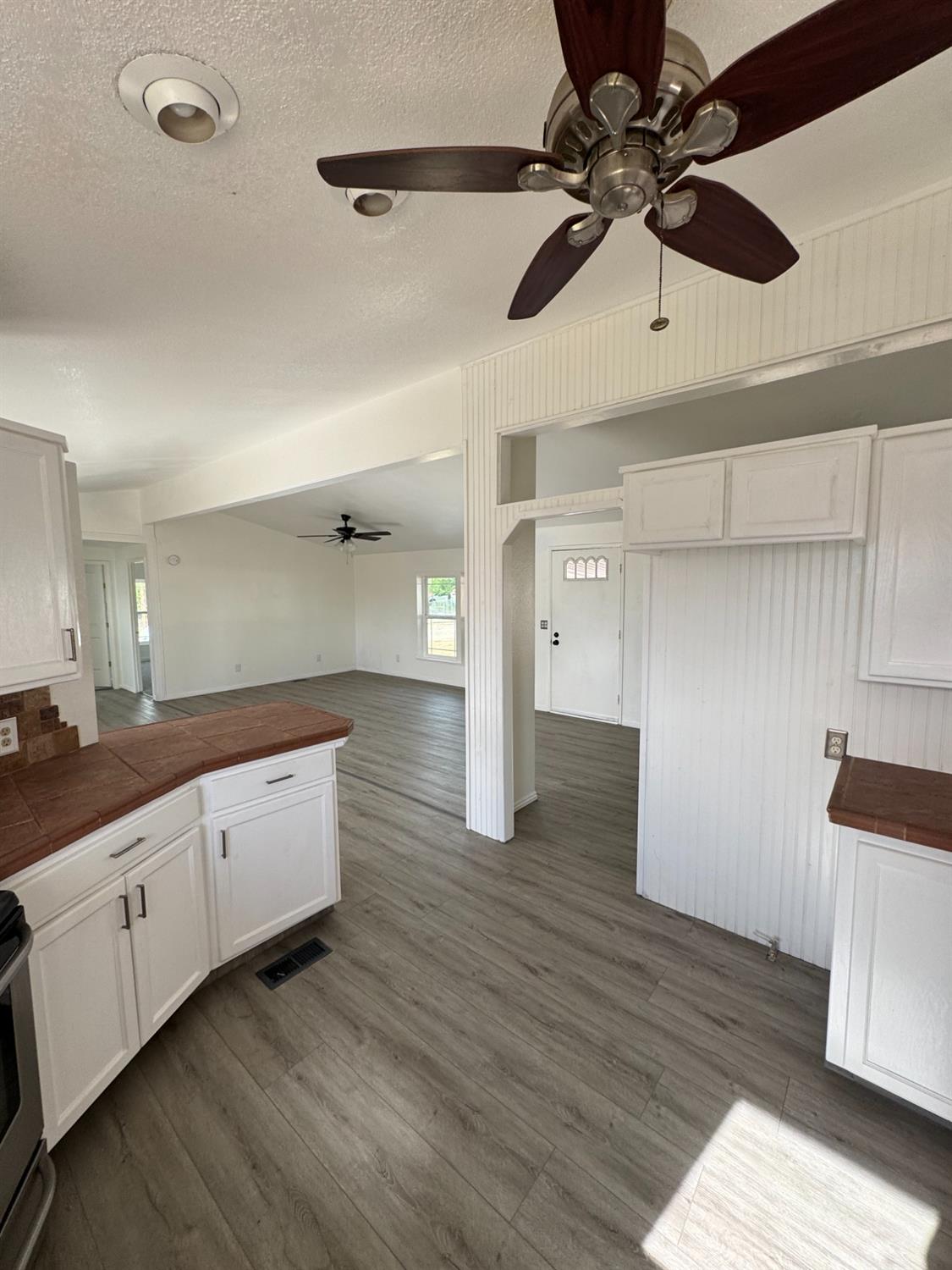 28640 Ward St, Madera, CA 93638