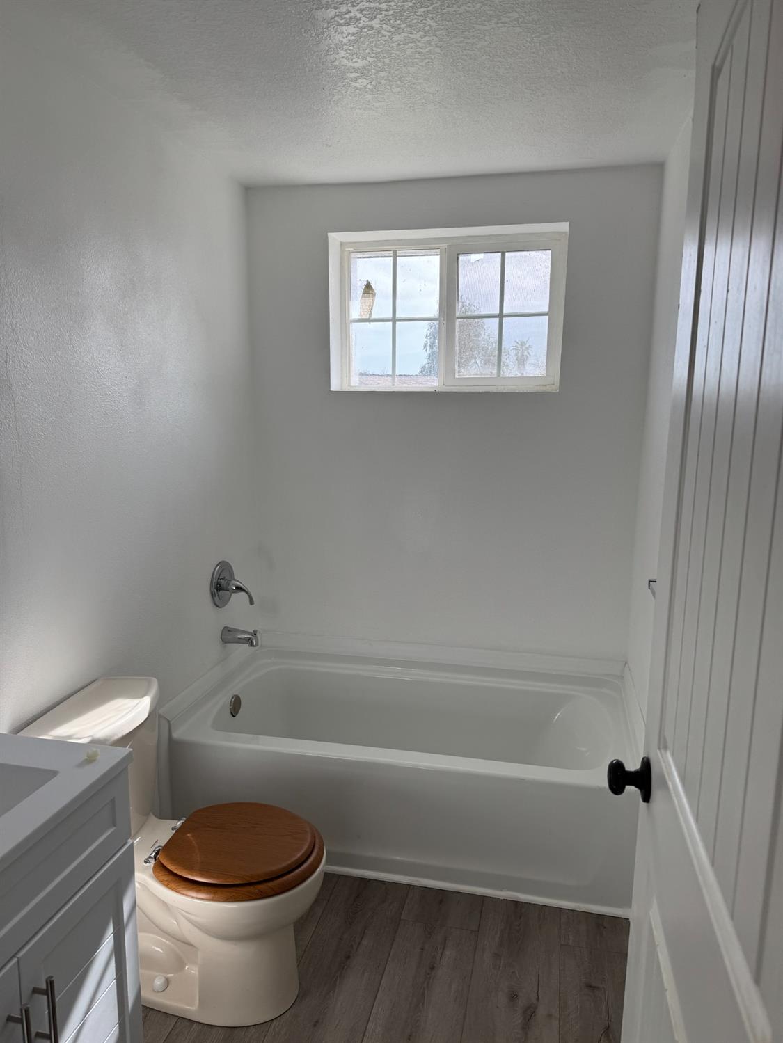 28640 Ward St, Madera, CA 93638