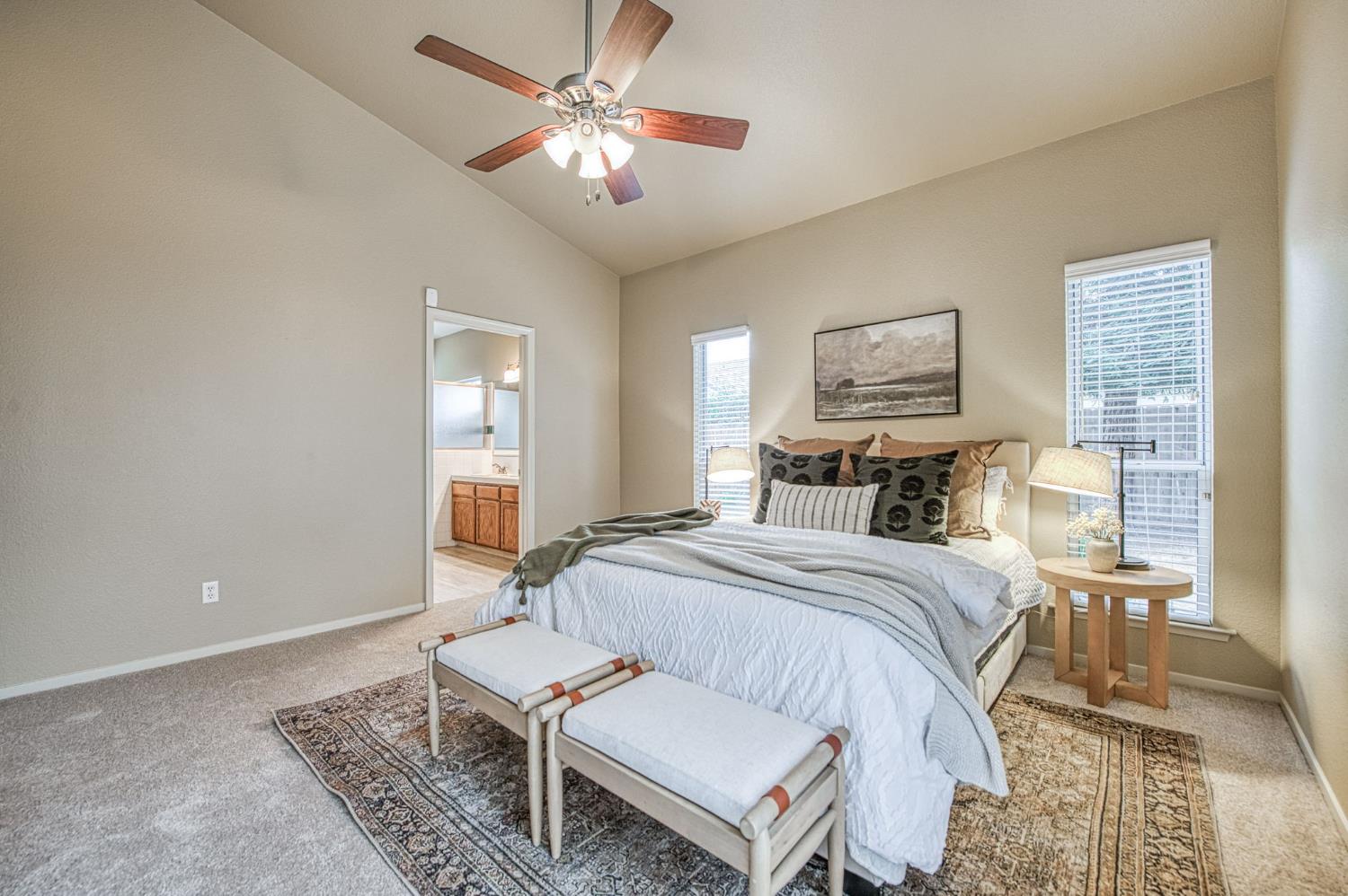 731 Hanson Ave, Clovis, CA 93611