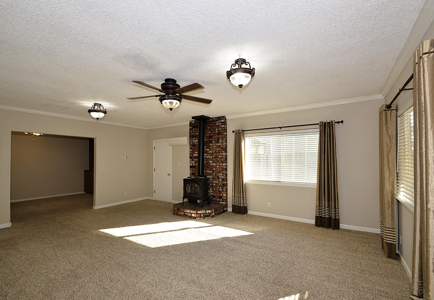 1314 Terry Ave, Clovis, CA 93612