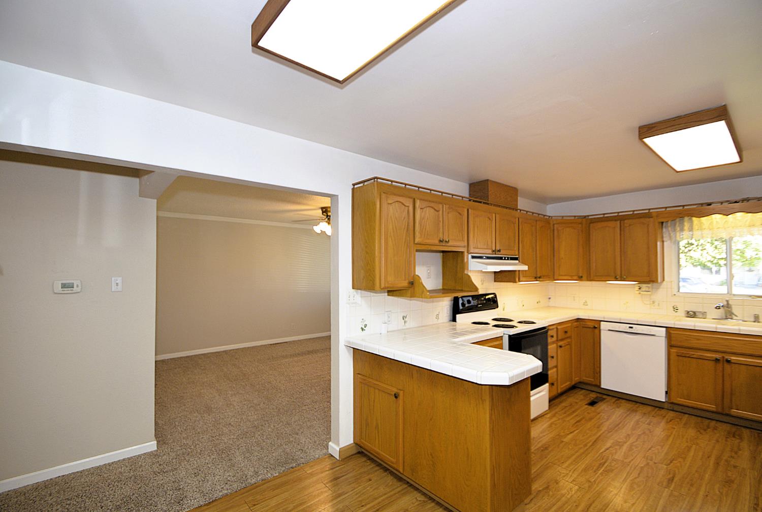 1314 Terry Ave, Clovis, CA 93612