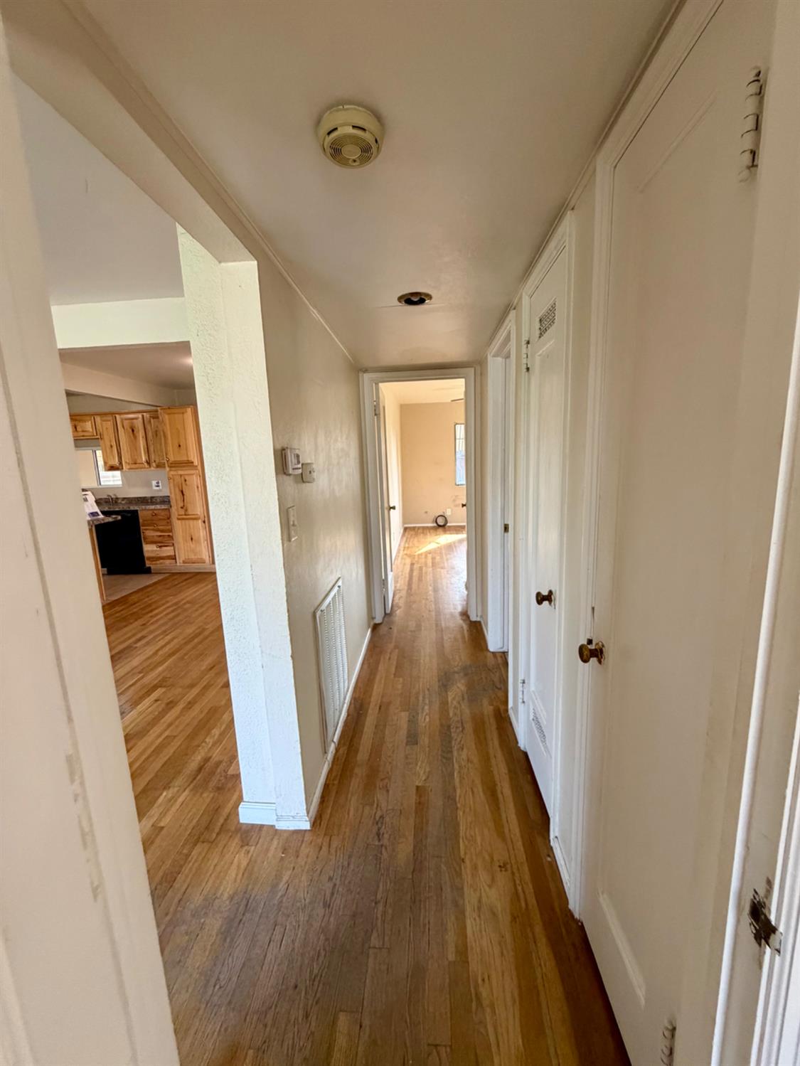 1605 W Fedora Ave, Fresno, CA 93705