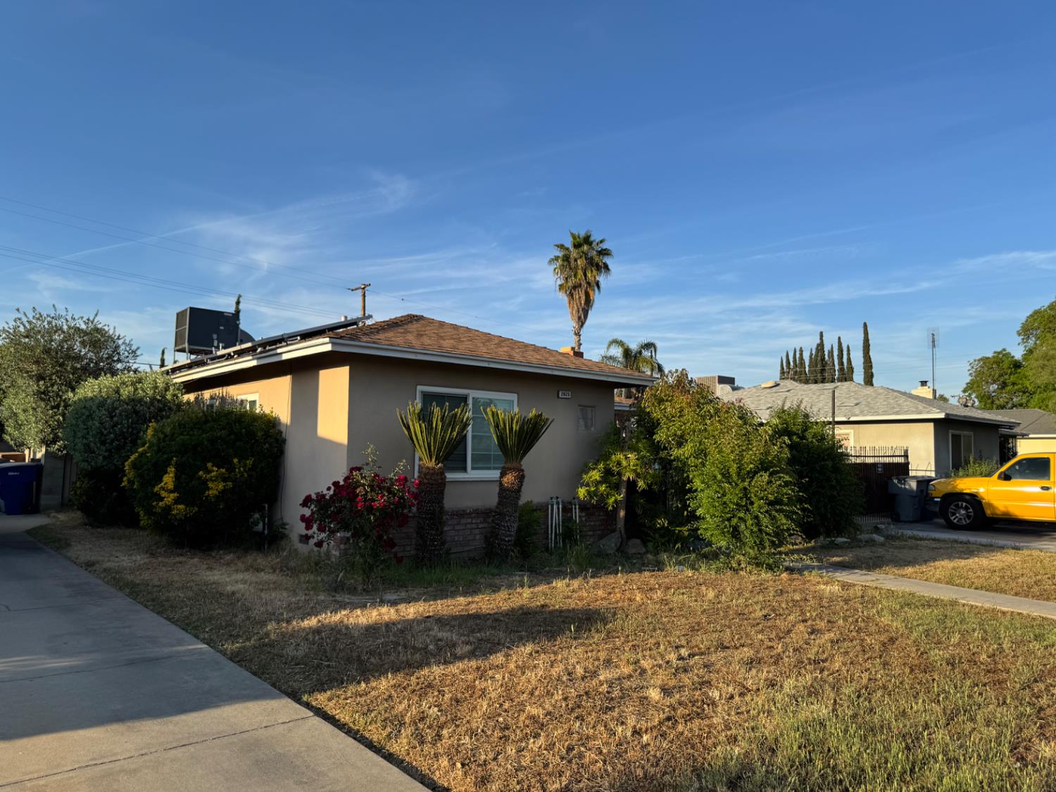 2625 E Michigan Ave, Fresno, CA 93703