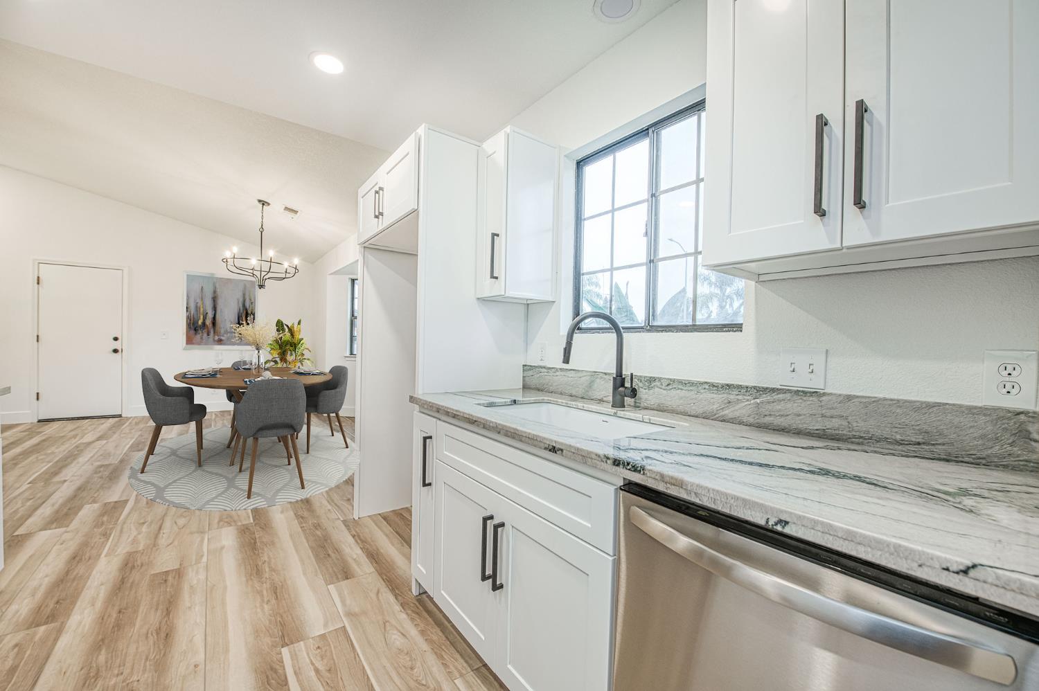 3526 Olive St, Selma, CA 93662