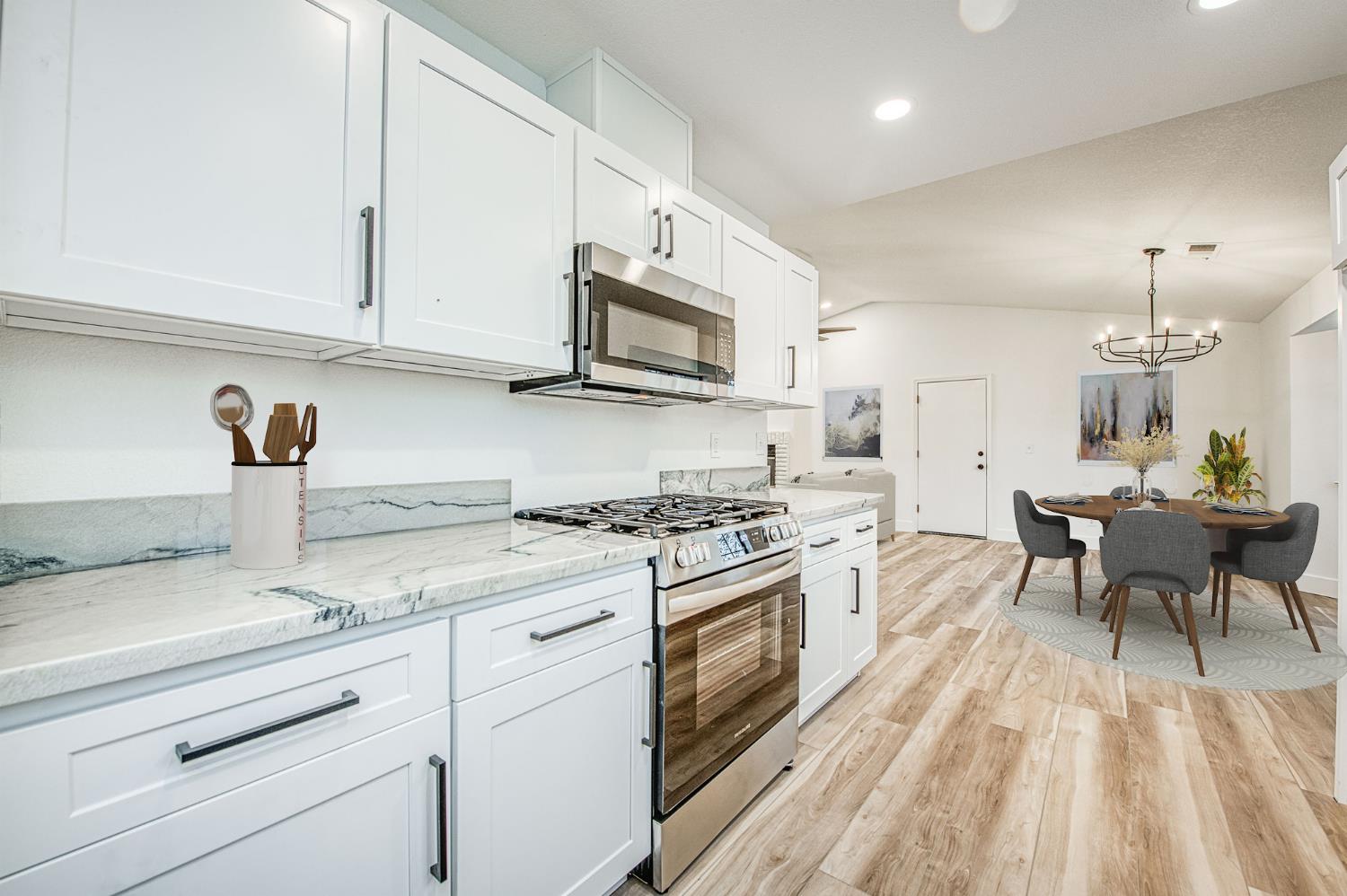 3526 Olive St, Selma, CA 93662