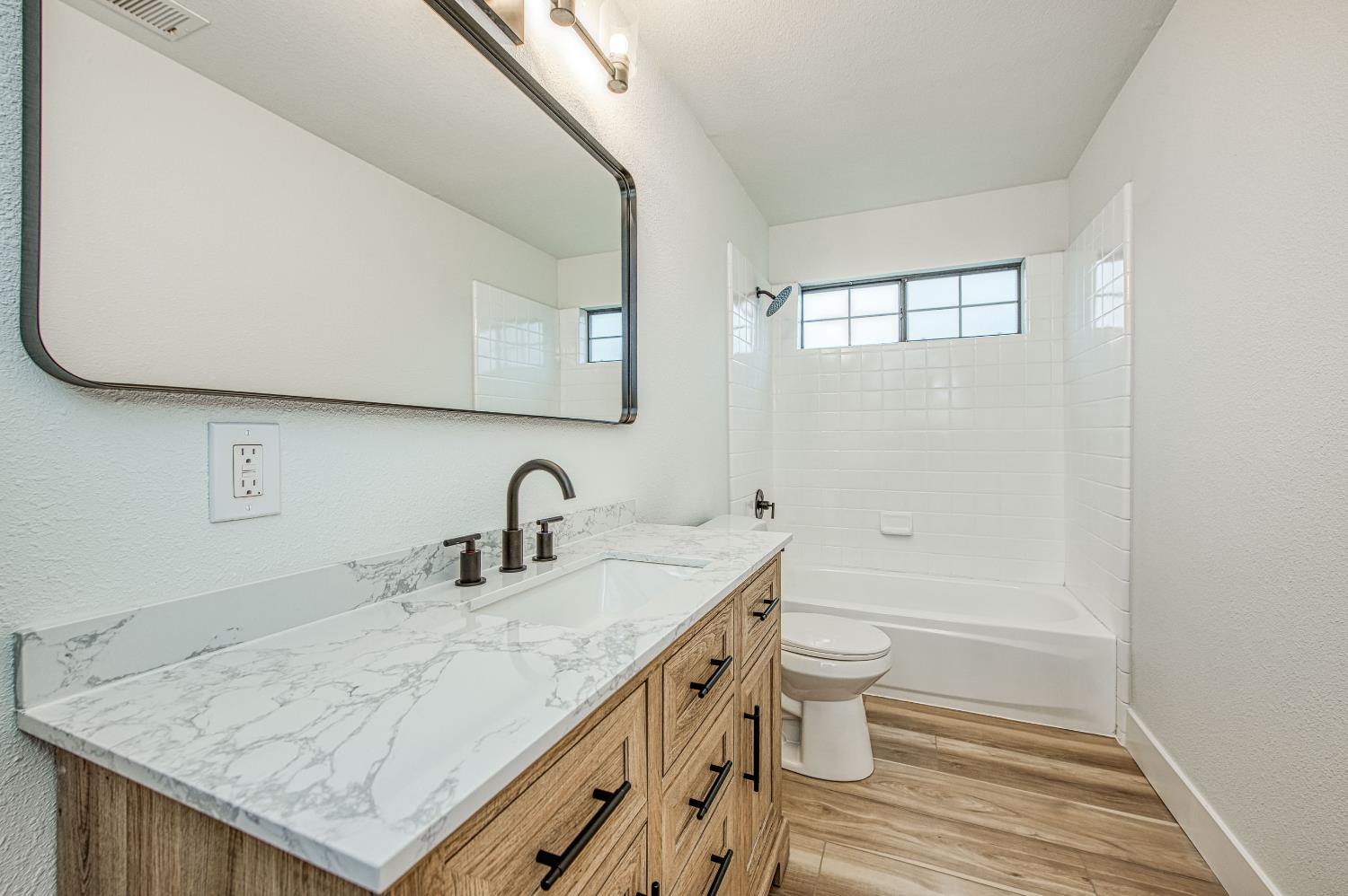 3526 Olive St, Selma, CA 93662