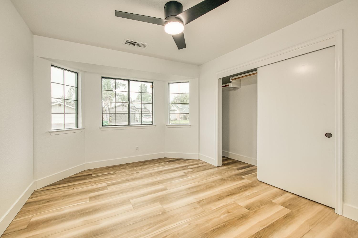 3526 Olive St, Selma, CA 93662