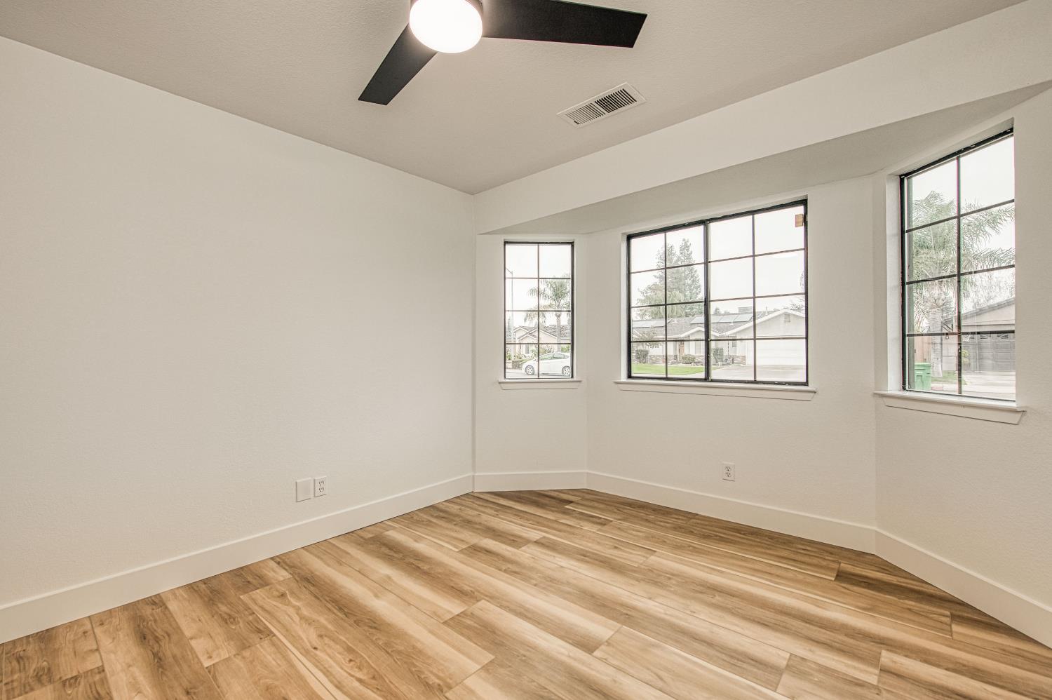 3526 Olive St, Selma, CA 93662