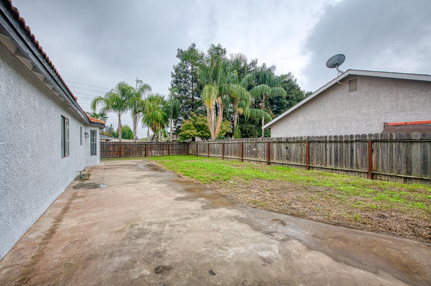 3526 Olive St, Selma, CA 93662