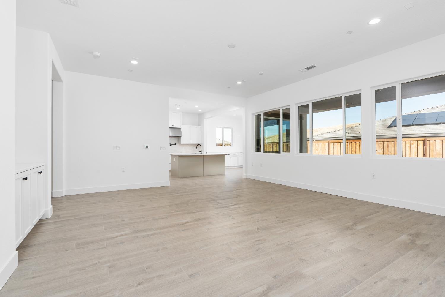 4527 Iron Creek Ct, Friant, CA 93626