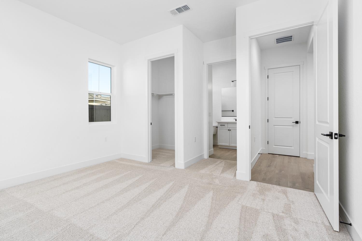 4527 Iron Creek Ct, Friant, CA 93626